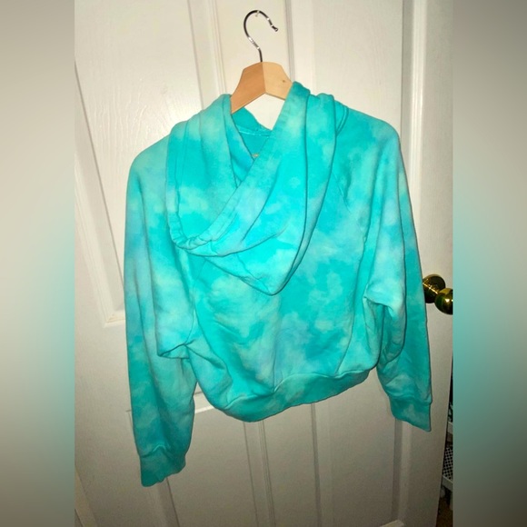 VS Quarter Zip - Picture 2 of 2